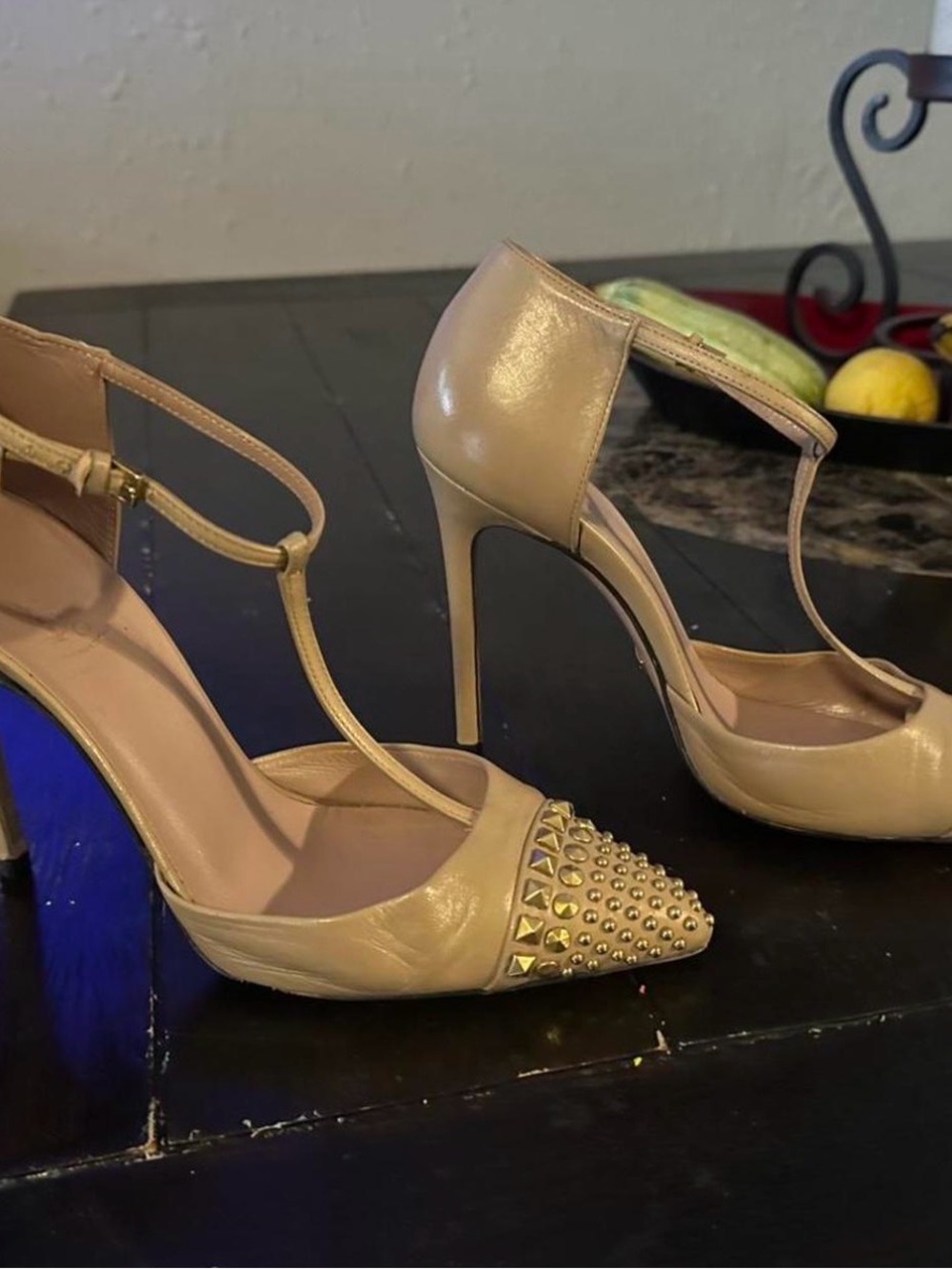 Gucci Nude Pointed T-Strap Heels with Gold Studs - Picture 2 of 5